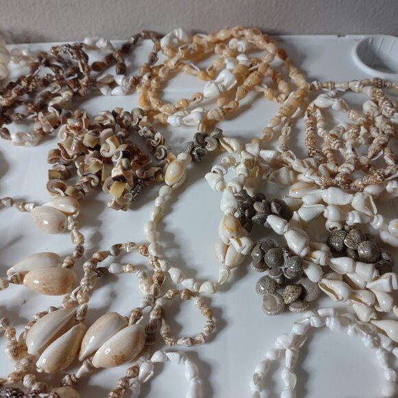 30 Pc Lot Of Shell Jewelry - Picture 4 of 16